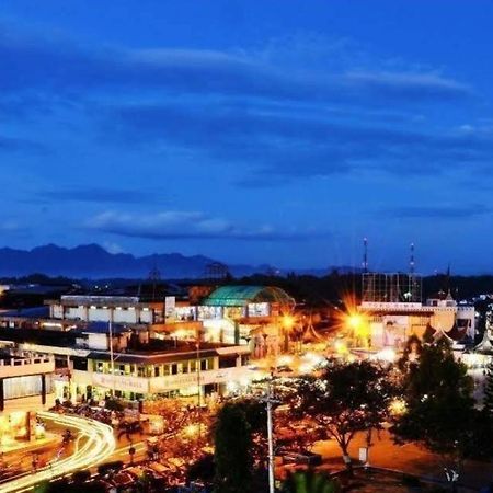 Hotel Benteng Bukittinggi Exteriör bild
