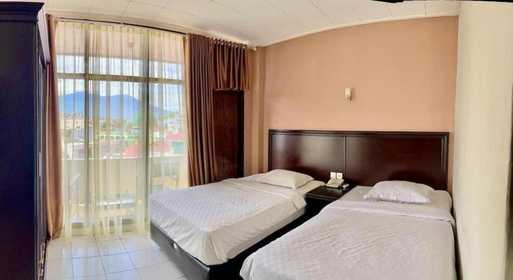 Hotel Benteng Bukittinggi Exteriör bild