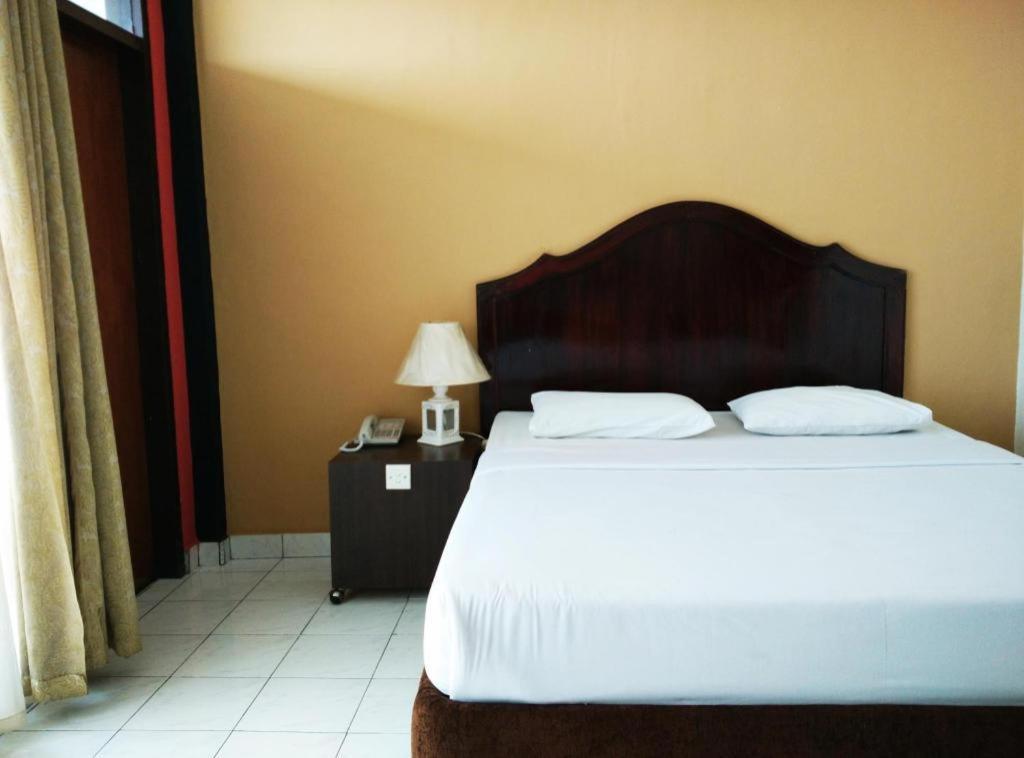 Hotel Benteng Bukittinggi Exteriör bild