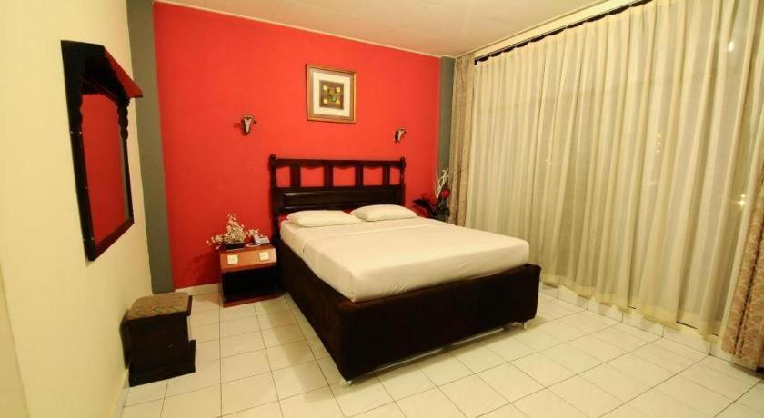 Hotel Benteng Bukittinggi Exteriör bild