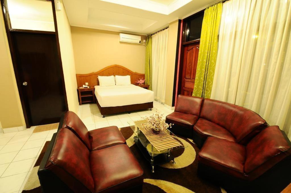 Hotel Benteng Bukittinggi Exteriör bild