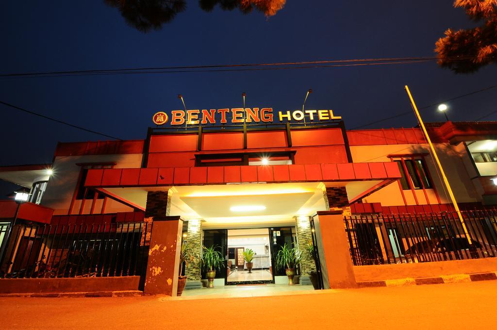 Hotel Benteng Bukittinggi Exteriör bild